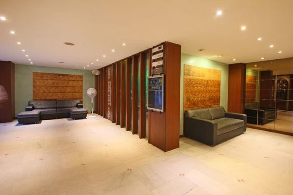 Hotel Roopa Mysore Exterior photo