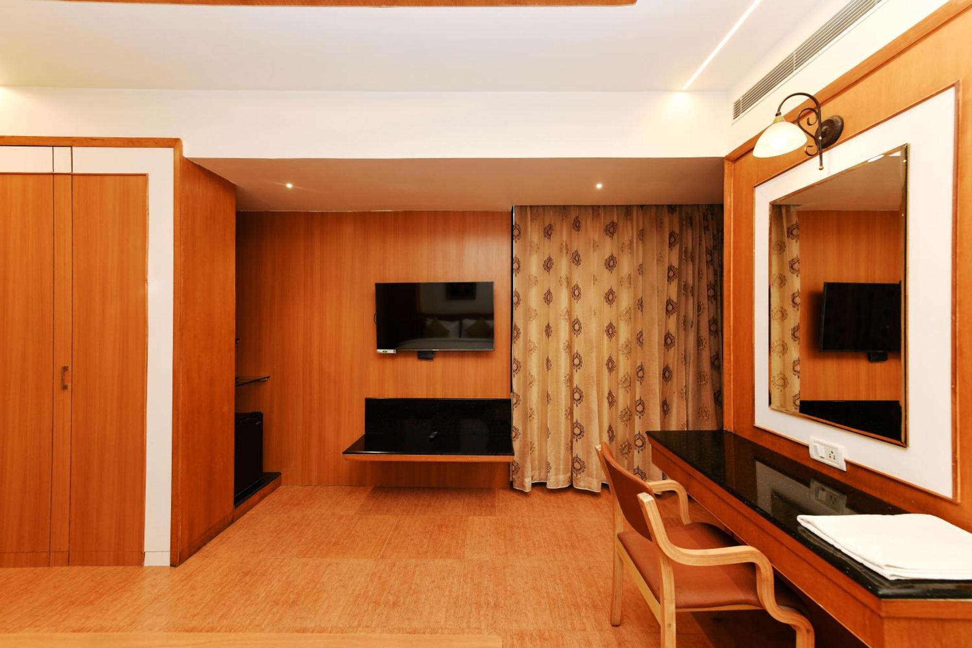 Hotel Roopa Mysore Exterior photo